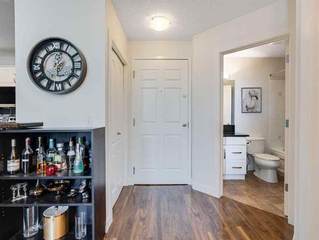 MLS® A2253178 - Unit #409 10 Sierra Morena Mews SW in Signal Hill Calgary, Residential
