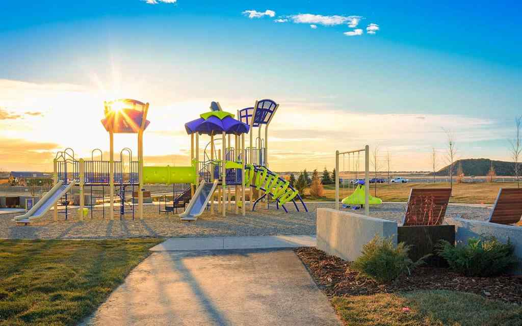 MLS® A2253185 - 46 Chinook Winds Court SW in Chinook Gate Airdrie, Residential