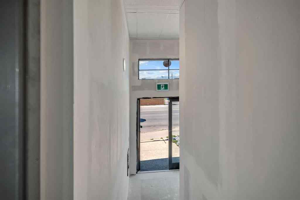 MLS® A2253192 - 104 1 Avenue NE in Old Town Airdrie, Commercial