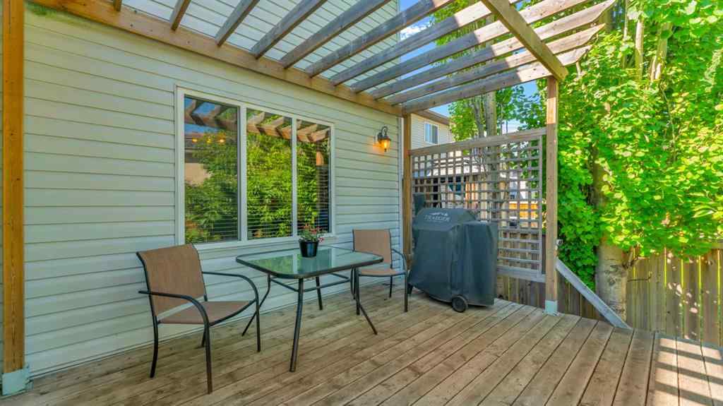MLS® A2253193 - 62 Brightondale Park SE in New Brighton Calgary, Residential