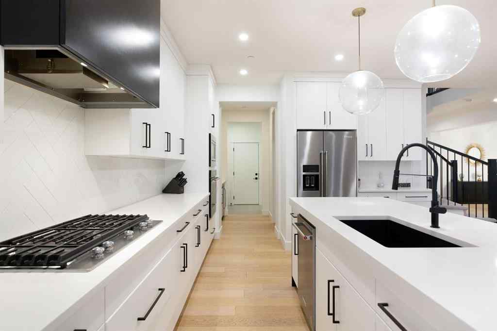 MLS® A2253197 - 21 Lucas Cove NW in Livingston Calgary, Residential