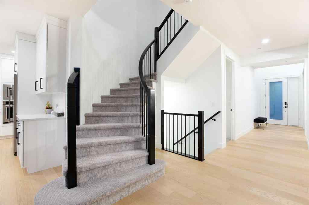 MLS® A2253197 - 21 Lucas Cove NW in Livingston Calgary, Residential