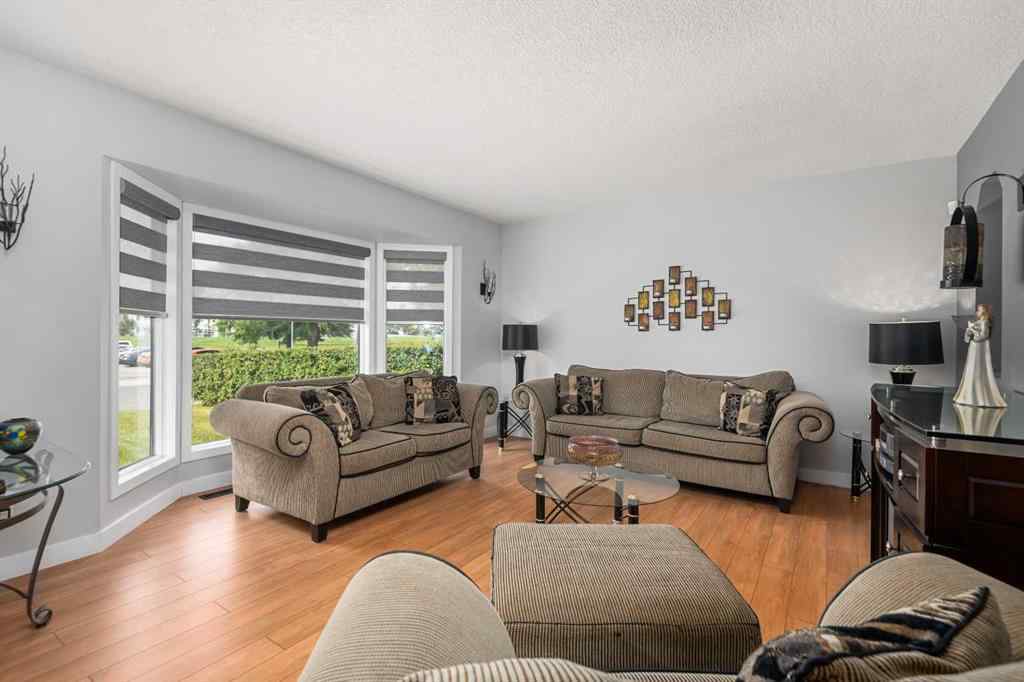 MLS® A2253198 - 156 Rundlehill Drive NE in Rundle Calgary, Residential