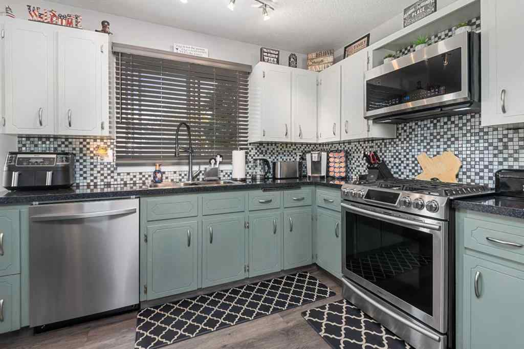 MLS® A2253198 - 156 Rundlehill Drive NE in Rundle Calgary, Residential