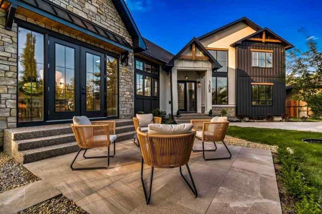 MLS® A2253209 - 1608 49 Avenue SW in Altadore Calgary, Residential