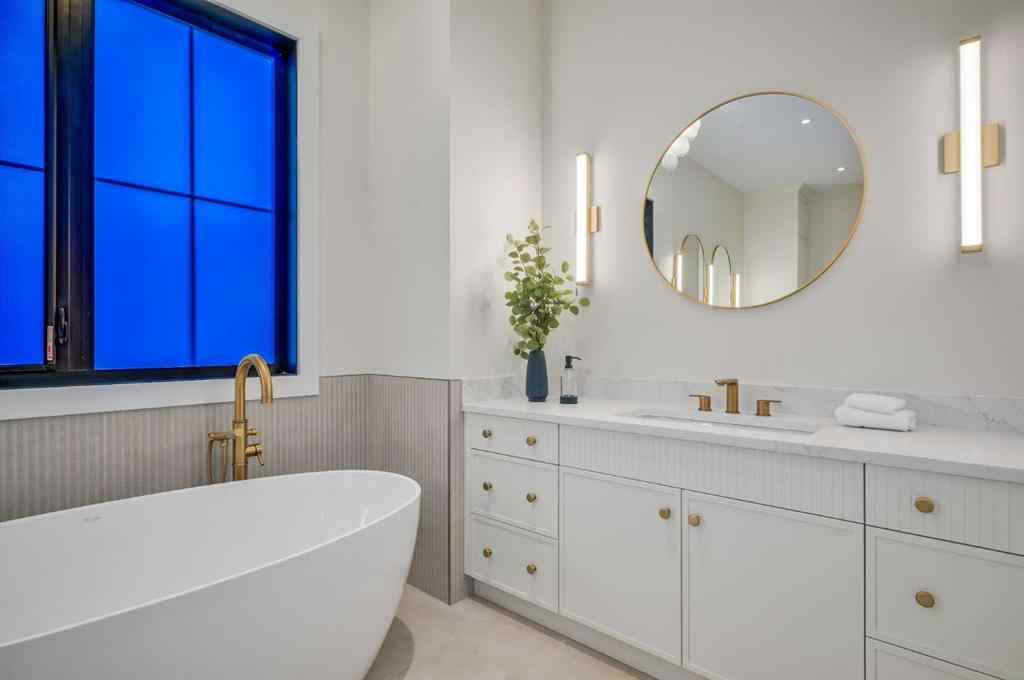 MLS® A2253209 - 1608 49 Avenue SW in Altadore Calgary, Residential