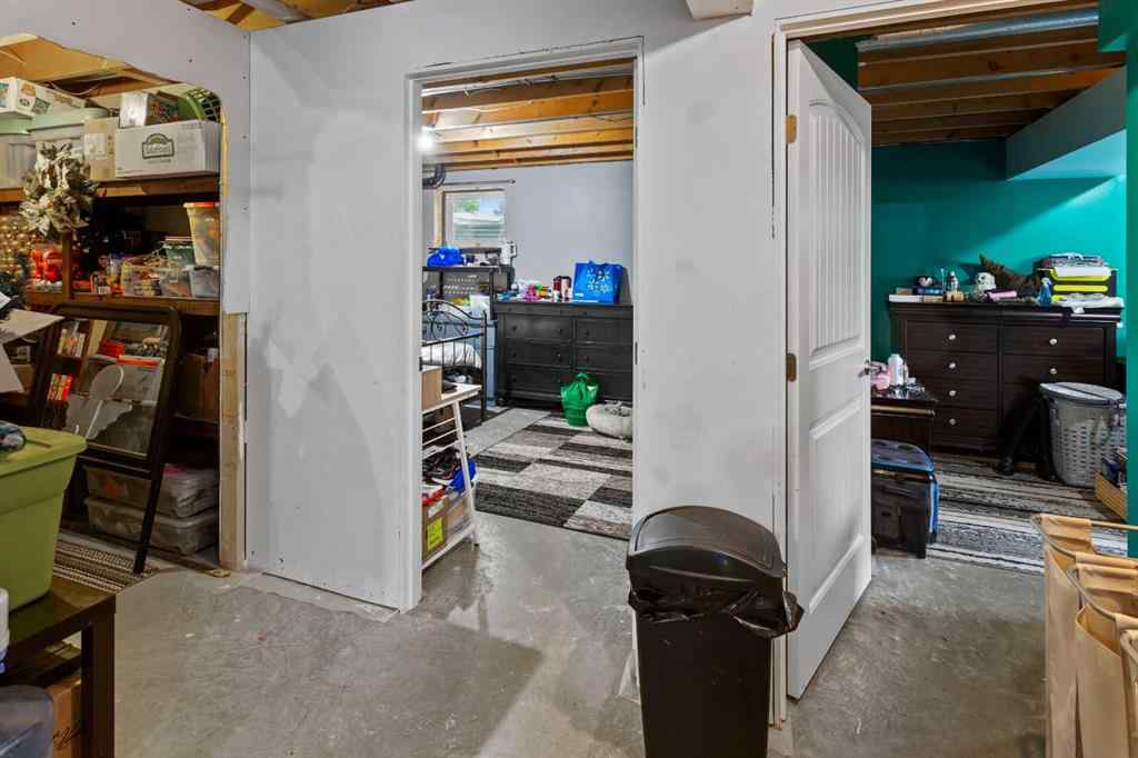MLS® A2253217 - 4204 72 Street  in Duggan Park Camrose, Residential