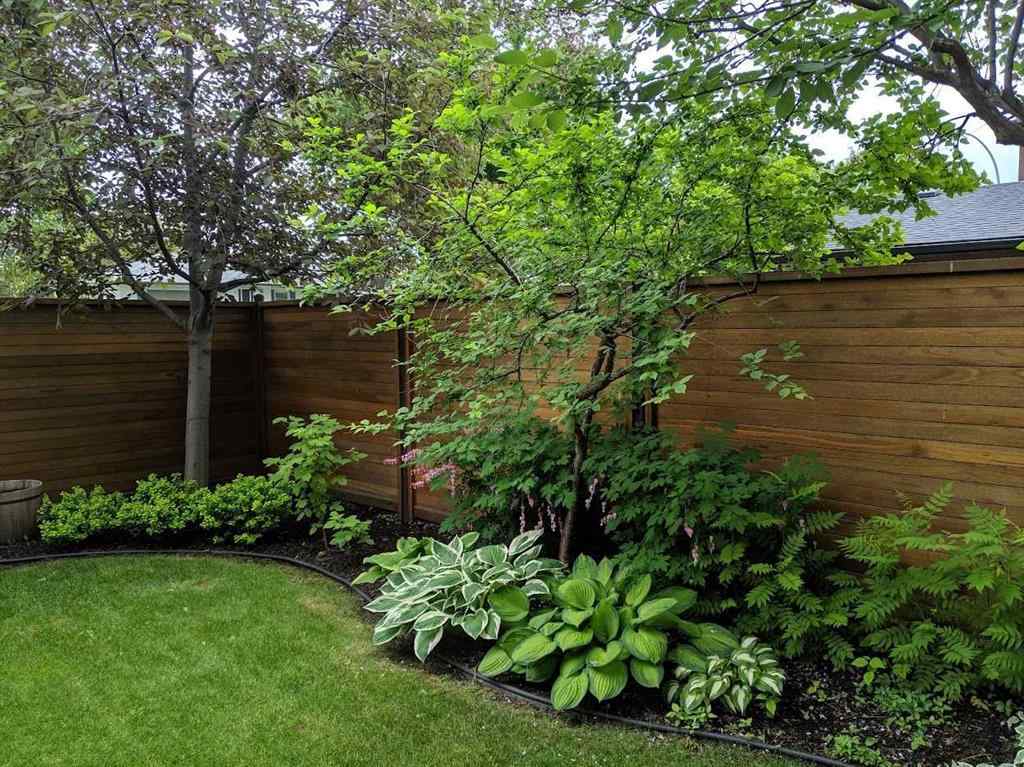 MLS® A2253223 - 633 23 Avenue NE in Winston Heights/Mountview Calgary, Residential