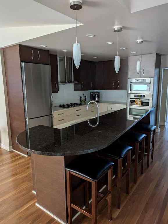 MLS® A2253223 - 633 23 Avenue NE in Winston Heights/Mountview Calgary, Residential