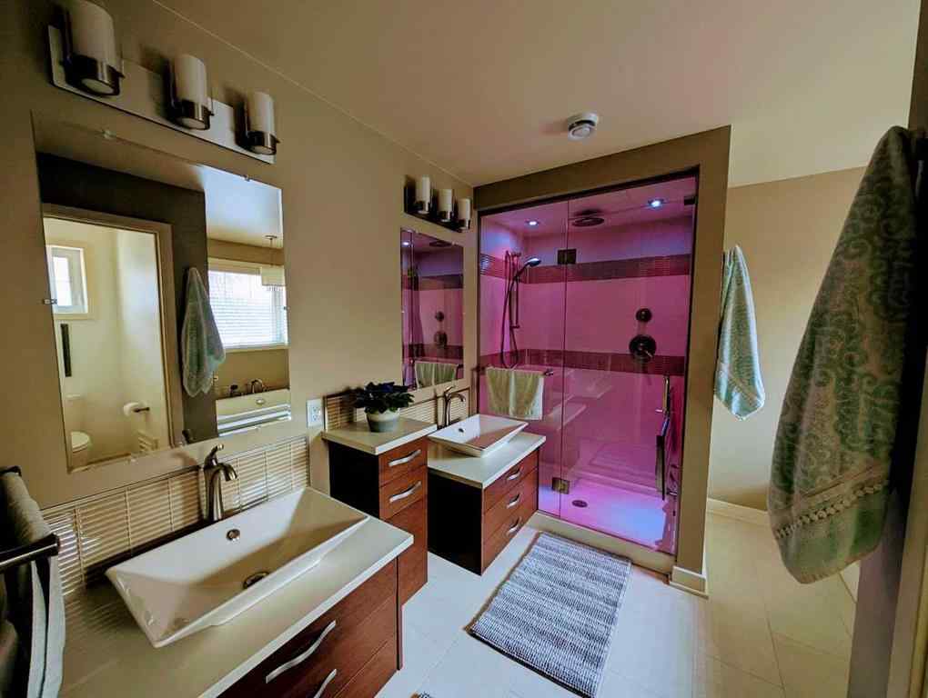 MLS® A2253223 - 633 23 Avenue NE in Winston Heights/Mountview Calgary, Residential