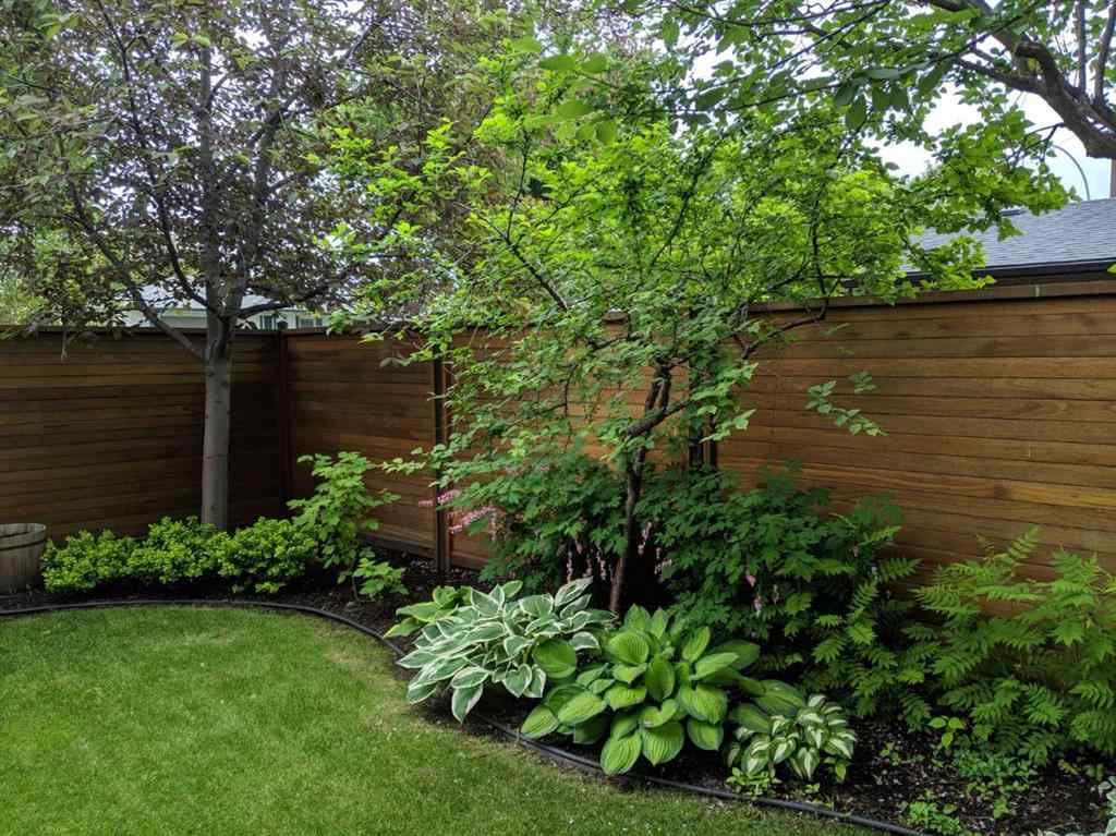 MLS® A2253223 - 633 23 Avenue NE in Winston Heights/Mountview Calgary, Residential