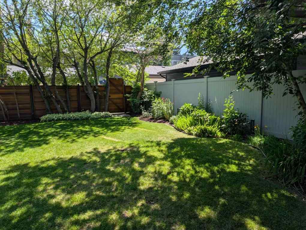 MLS® A2253223 - 633 23 Avenue NE in Winston Heights/Mountview Calgary, Residential