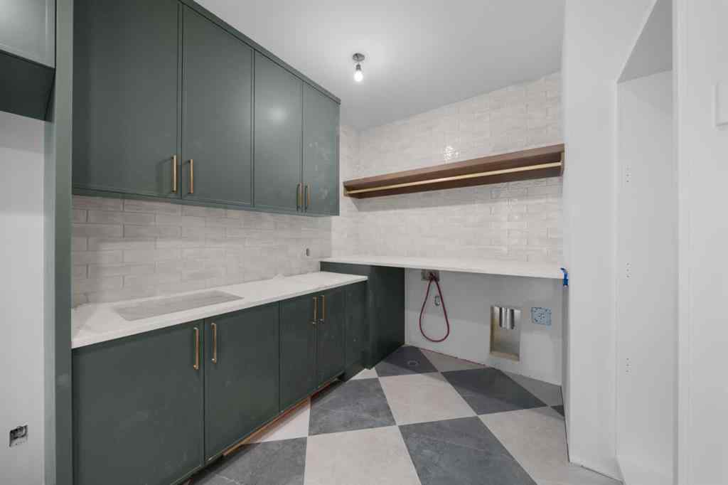 MLS® A2253224 - 518 33 Avenue SW in Rideau Park Calgary, Residential