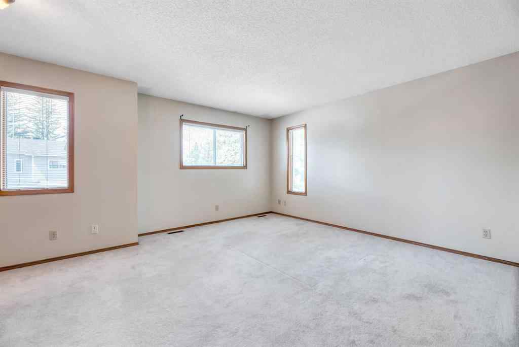 MLS® A2253229 - 103 Riverglen Park SE in Riverbend Calgary, Residential