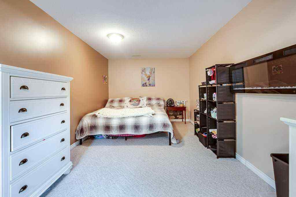 MLS® A2253232 - 5651 45 Street  in Westpark Innisfail Innisfail, Residential