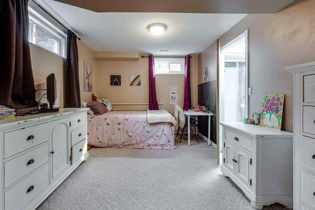 MLS® A2253232 - 5651 45 Street  in Westpark Innisfail Innisfail, Residential