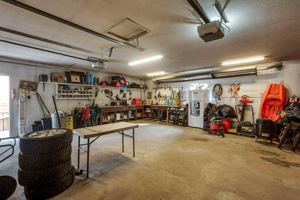 MLS® A2253232 - 5651 45 Street  in Westpark Innisfail Innisfail, Residential