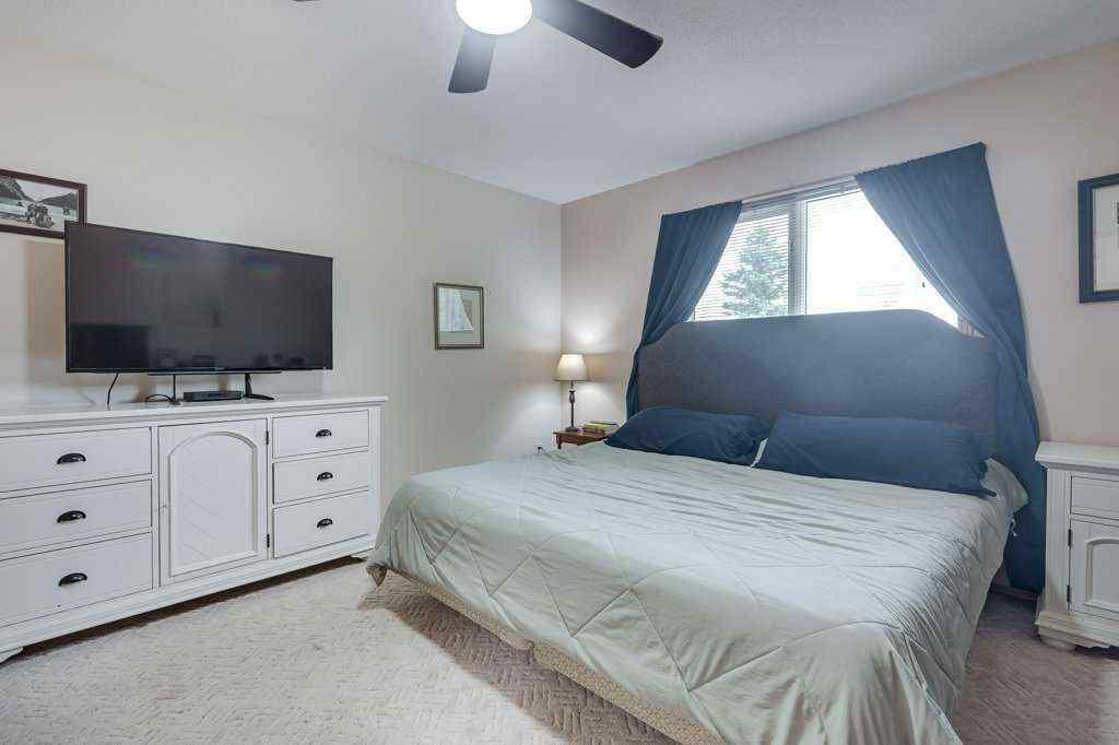 MLS® A2253232 - 5651 45 Street  in Westpark Innisfail Innisfail, Residential
