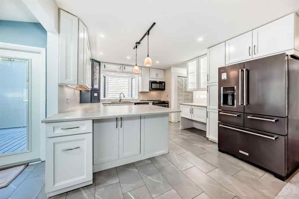 MLS® A2253235 - 6628 Ranchview Drive NW in Ranchlands Calgary, Residential