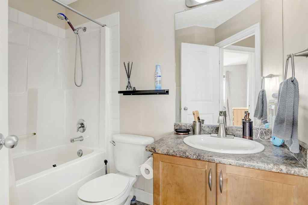 MLS® A2253236 - 10205 86 Street  in Crystal Landing Grande Prairie, Residential
