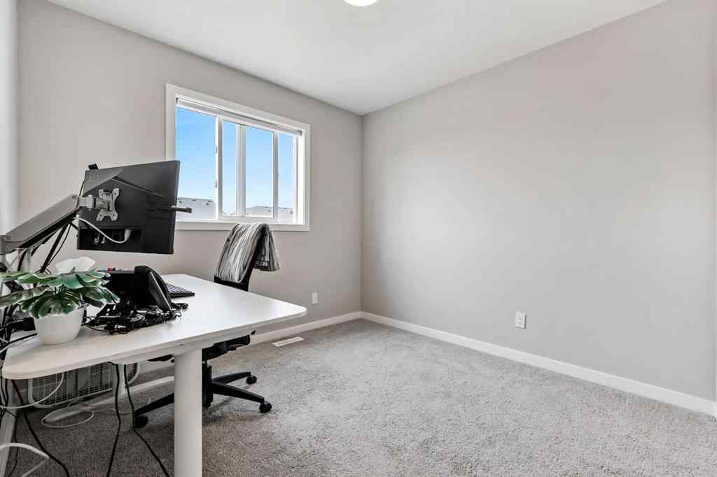 MLS® A2253244 - 47 Finch Gardens SE in Rangeview Calgary, Residential