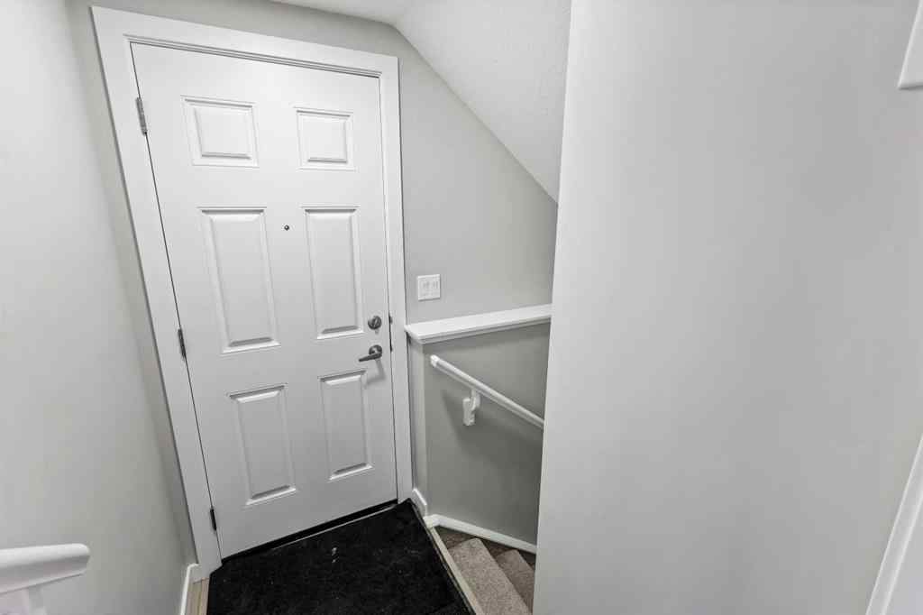 MLS® A2253244 - 47 Finch Gardens SE in Rangeview Calgary, Residential