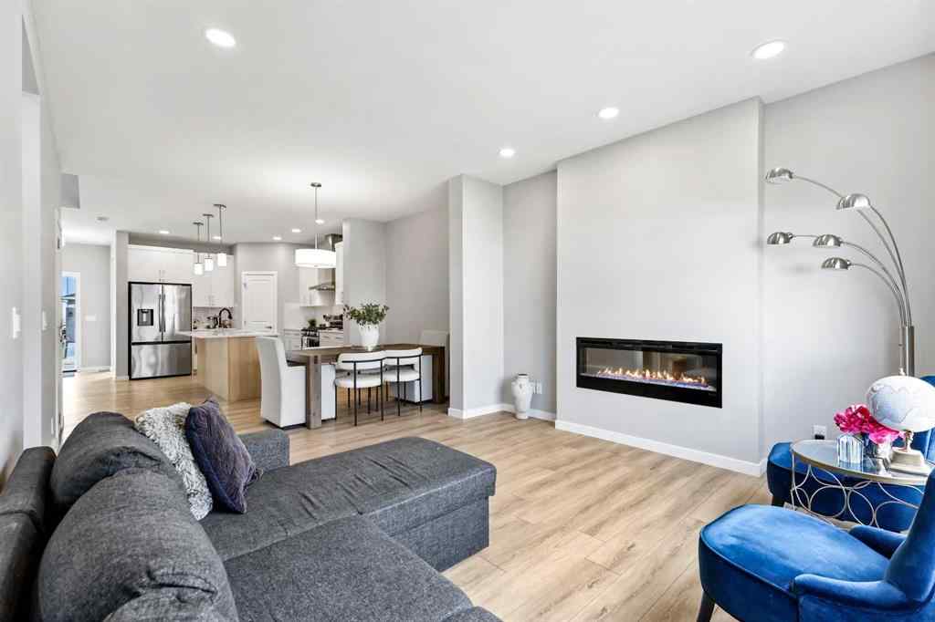 MLS® A2253244 - 47 Finch Gardens SE in Rangeview Calgary, Residential