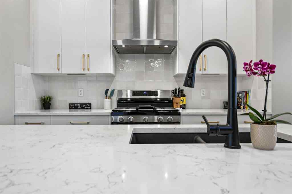 MLS® A2253244 - 47 Finch Gardens SE in Rangeview Calgary, Residential