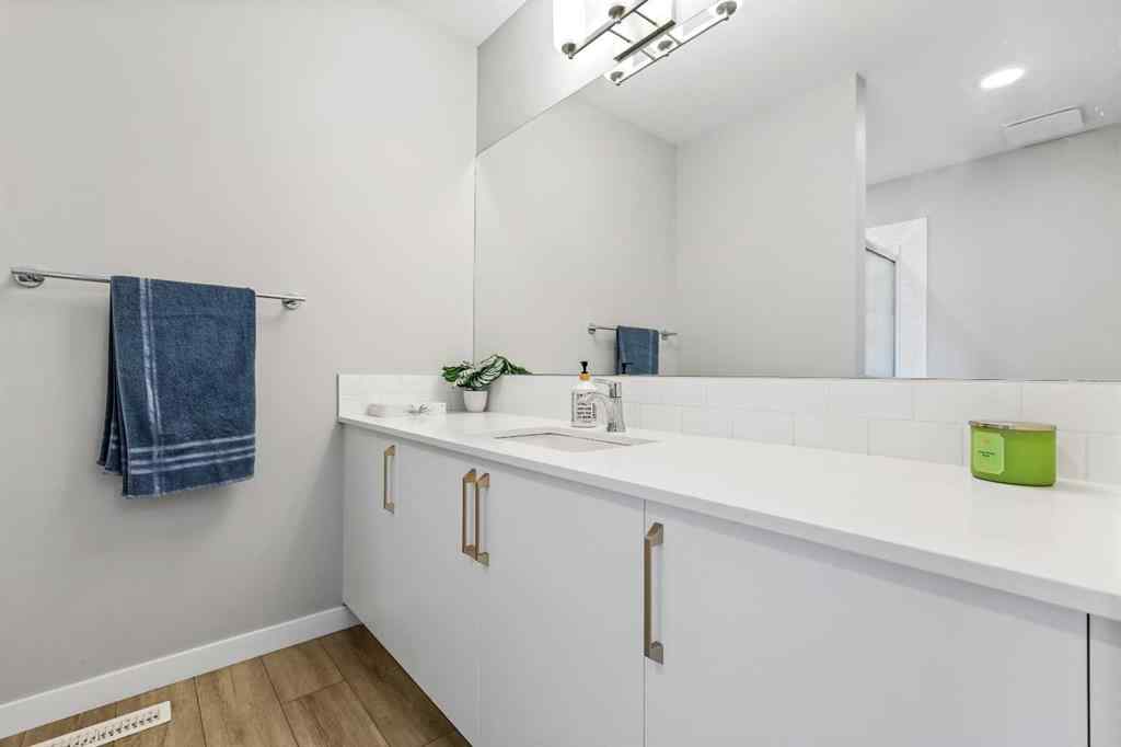 MLS® A2253244 - 47 Finch Gardens SE in Rangeview Calgary, Residential