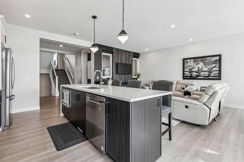 MLS® A2253245 - 123 Mitchell Way NW in Glacier Ridge Calgary, Residential