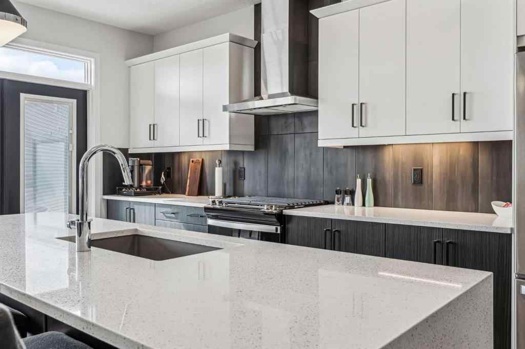 MLS® A2253245 - 123 Mitchell Way NW in Glacier Ridge Calgary, Residential