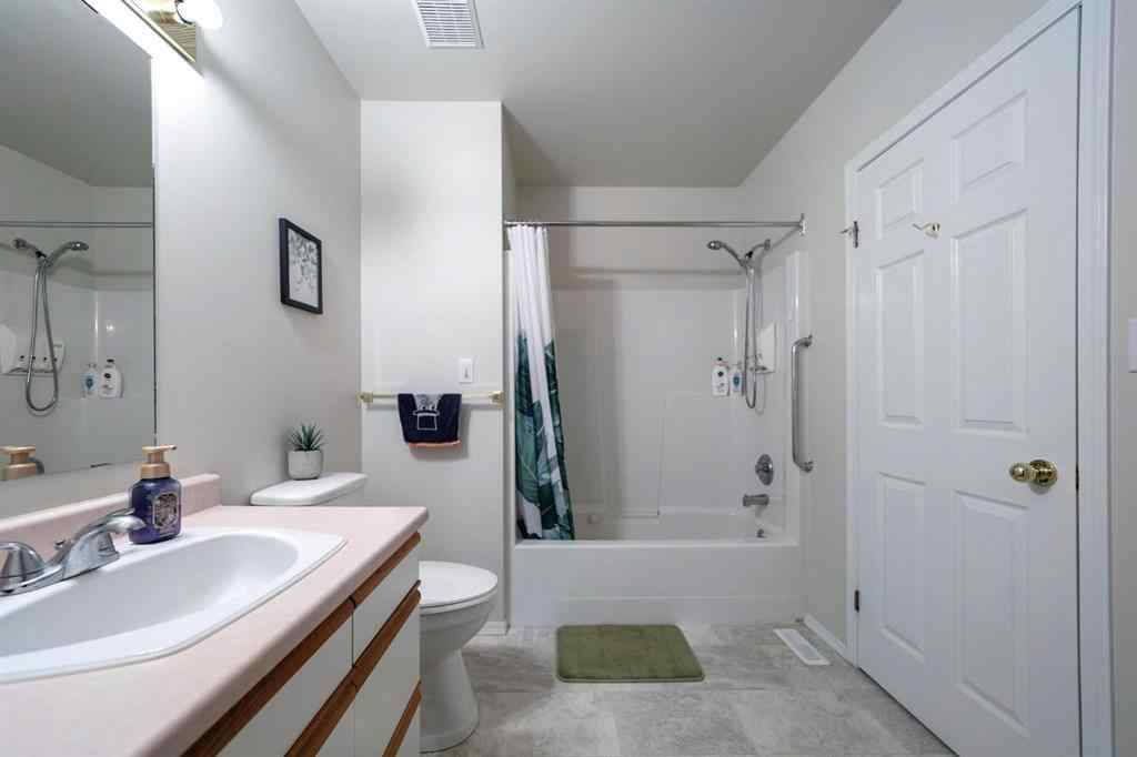 MLS® A2253247 - Unit #2 5014 56 Street  in Prospect Camrose, Residential