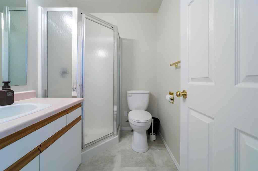 MLS® A2253247 - Unit #2 5014 56 Street  in Prospect Camrose, Residential
