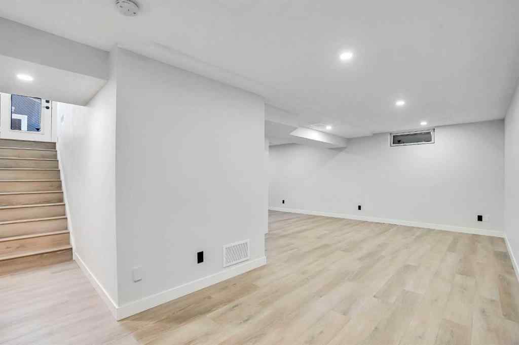 MLS® A2253248 - 1344 Lake Michigan Crescent SE in Bonavista Downs Calgary, Residential