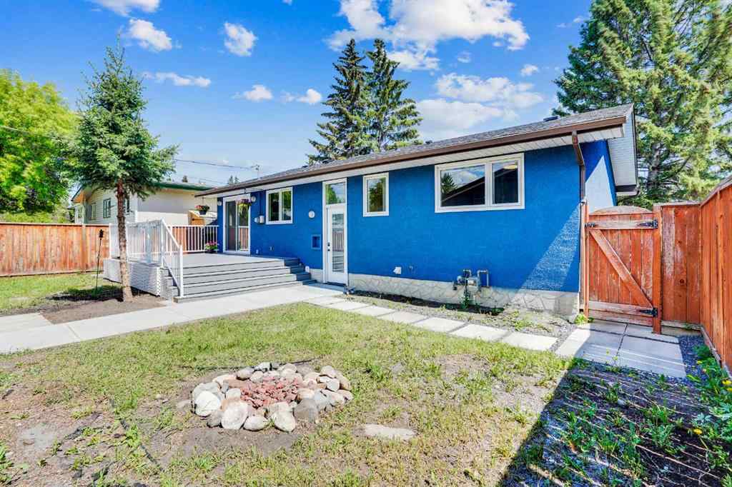 MLS® A2253248 - 1344 Lake Michigan Crescent SE in Bonavista Downs Calgary, Residential