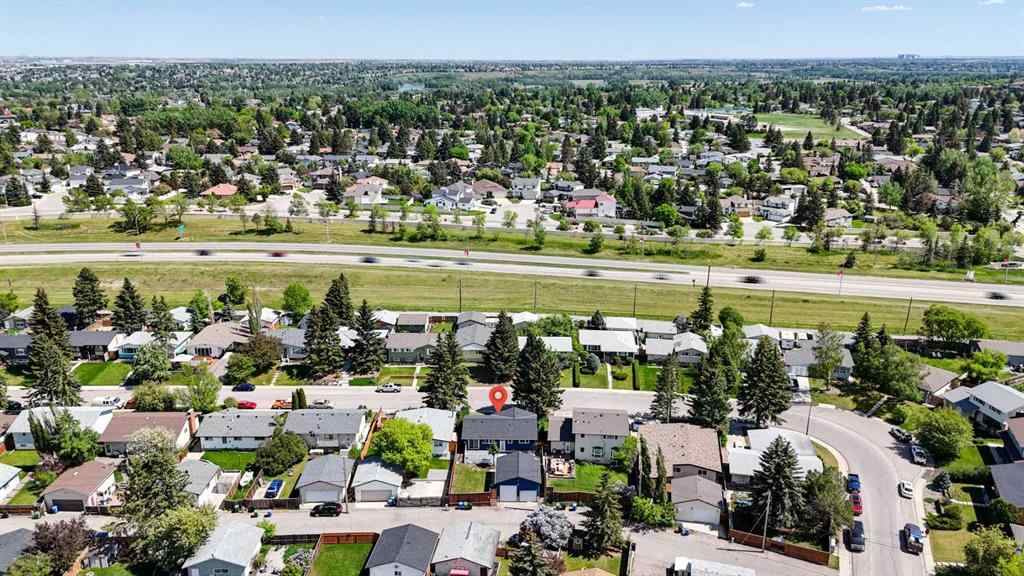 MLS® A2253248 - 1344 Lake Michigan Crescent SE in Bonavista Downs Calgary, Residential