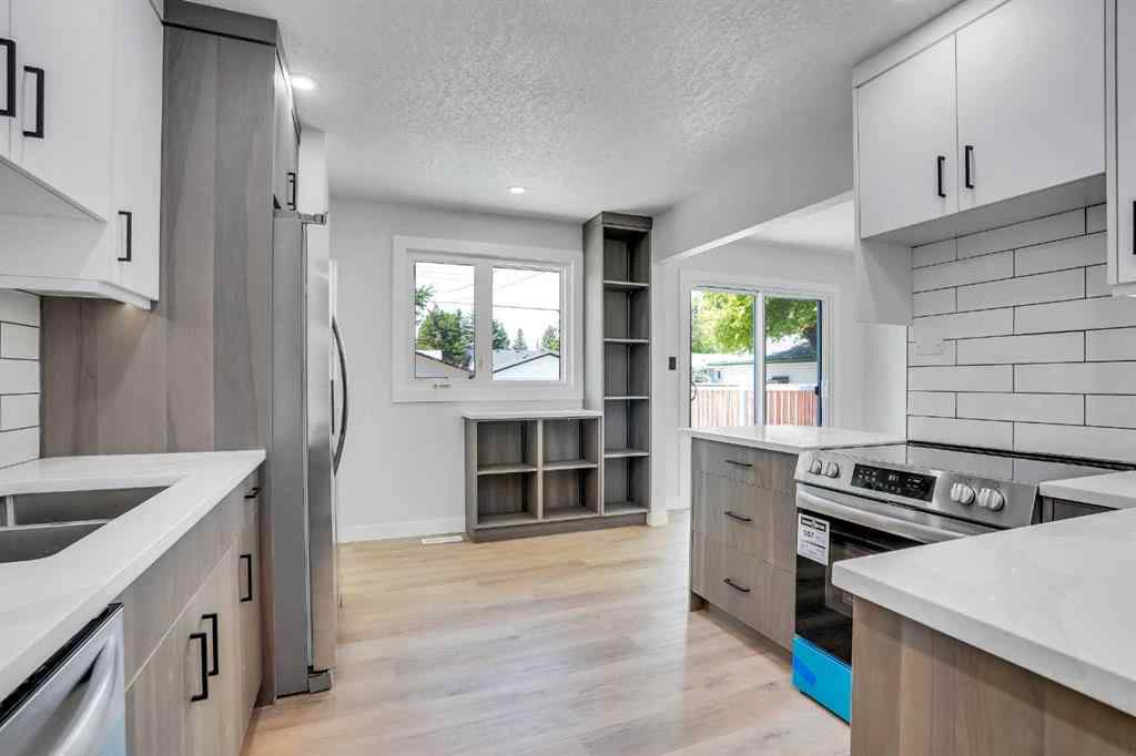 MLS® A2253248 - 1344 Lake Michigan Crescent SE in Bonavista Downs Calgary, Residential