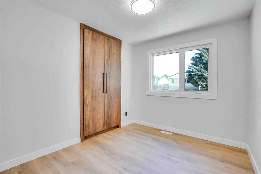 MLS® A2253248 - 1344 Lake Michigan Crescent SE in Bonavista Downs Calgary, Residential