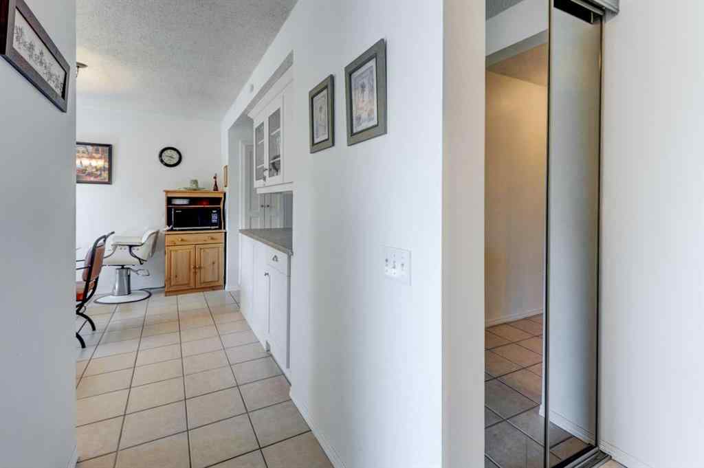 MLS® A2253250 - Unit #110 2300 Oakmoor Drive SW in Palliser Calgary, Residential