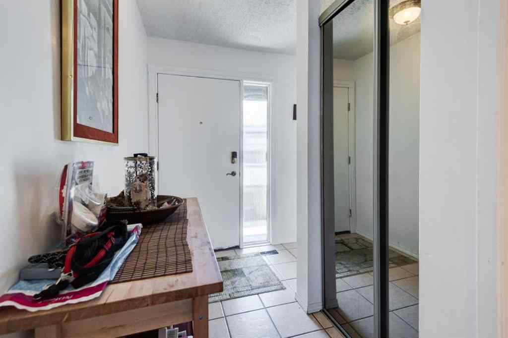 MLS® A2253250 - Unit #110 2300 Oakmoor Drive SW in Palliser Calgary, Residential