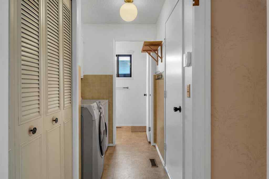 MLS® A2253257 - 31 Scenic Green NW in Scenic Acres Calgary, Residential
