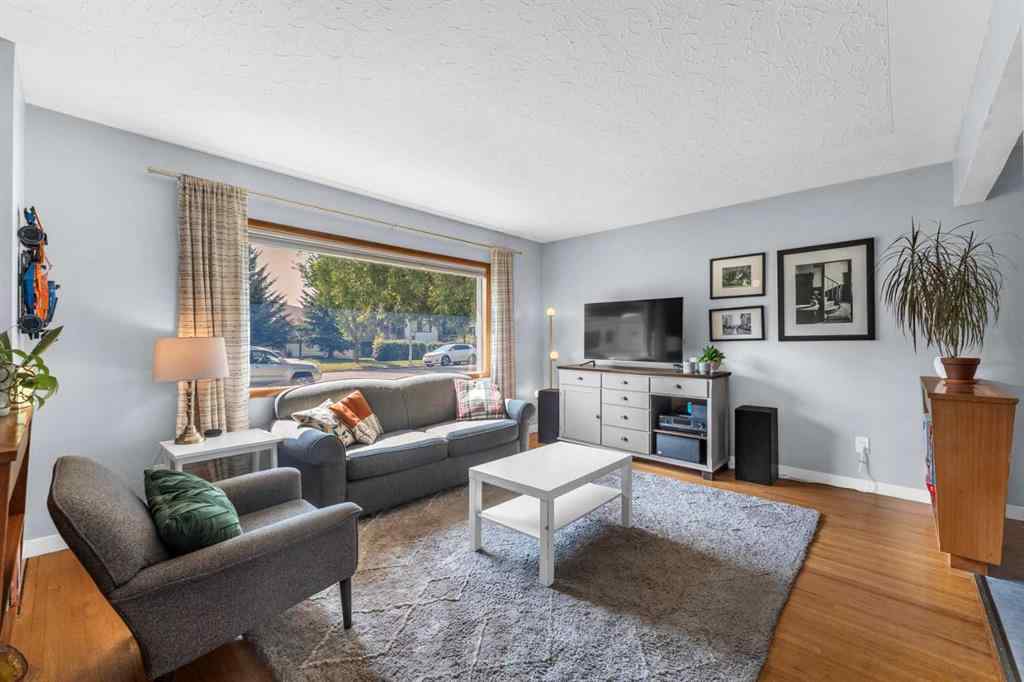 MLS® A2253259 - 120A 27 Avenue NE in Tuxedo Park Calgary, Residential