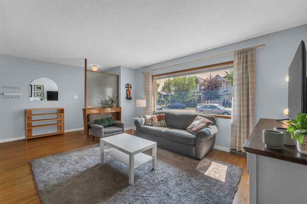 MLS® A2253259 - 120A 27 Avenue NE in Tuxedo Park Calgary, Residential