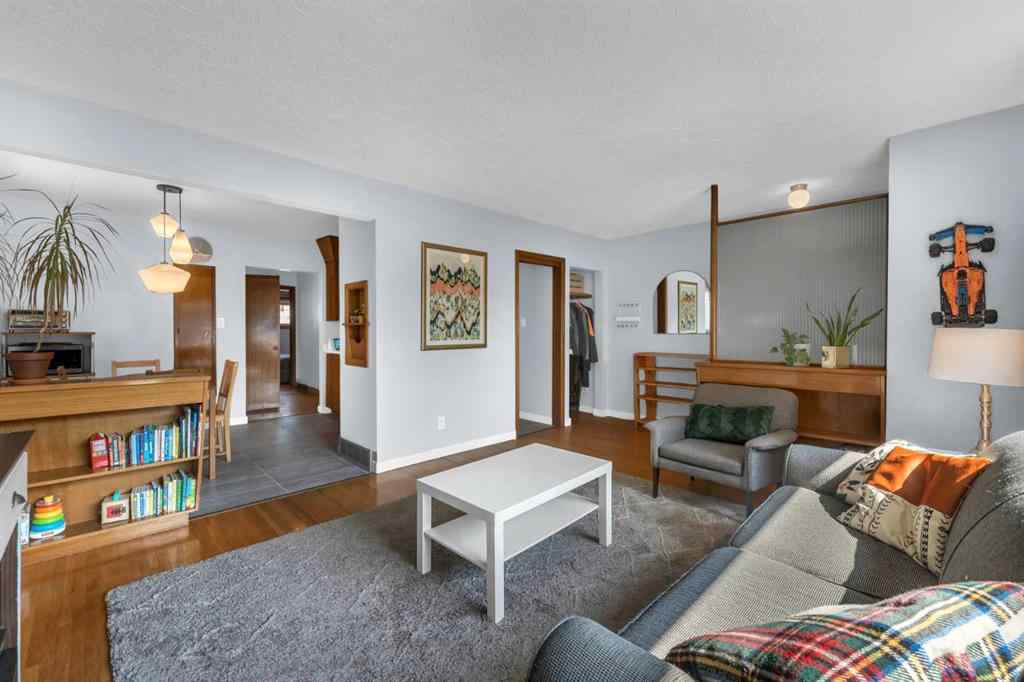 MLS® A2253259 - 120A 27 Avenue NE in Tuxedo Park Calgary, Residential