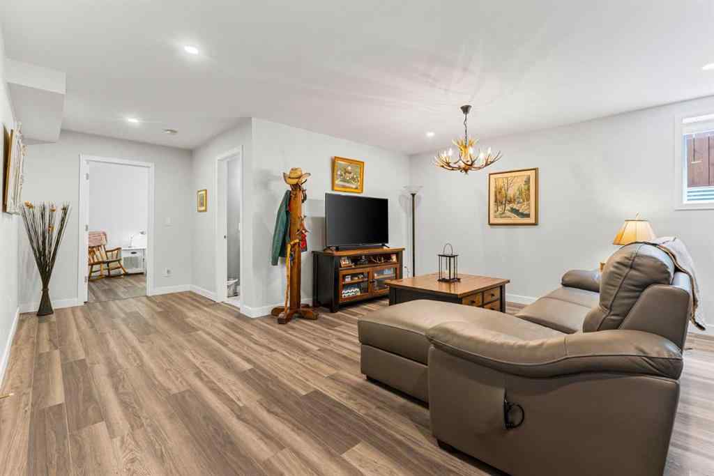 MLS® A2253262 - 1366 Lackner Boulevard  in NONE Carstairs, Residential