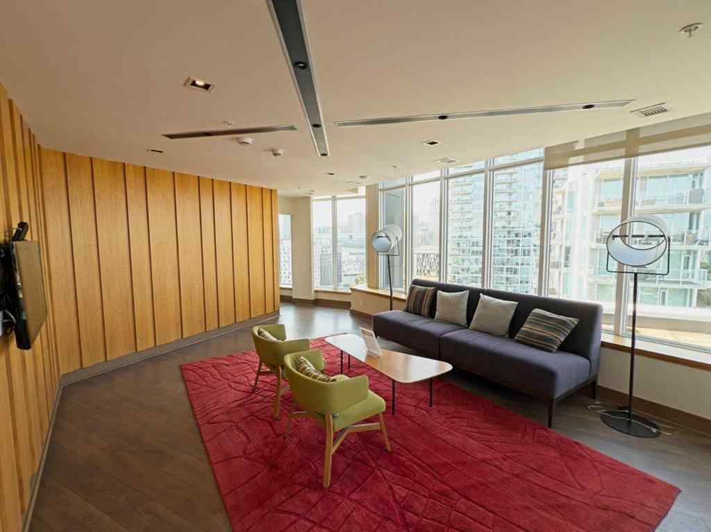 MLS® A2253263 - Unit #406 550 Riverfront Avenue SE in Downtown East Village Calgary, Residential