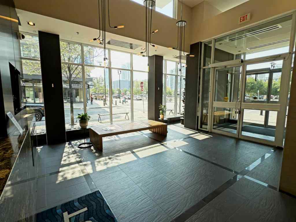 MLS® A2253263 - Unit #406 550 Riverfront Avenue SE in Downtown East Village Calgary, Residential