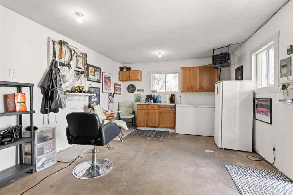 MLS® A2253264 - 516 5 Street SE in NONE Redcliff, Residential