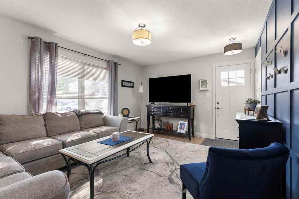 MLS® A2253264 - 516 5 Street SE in NONE Redcliff, Residential