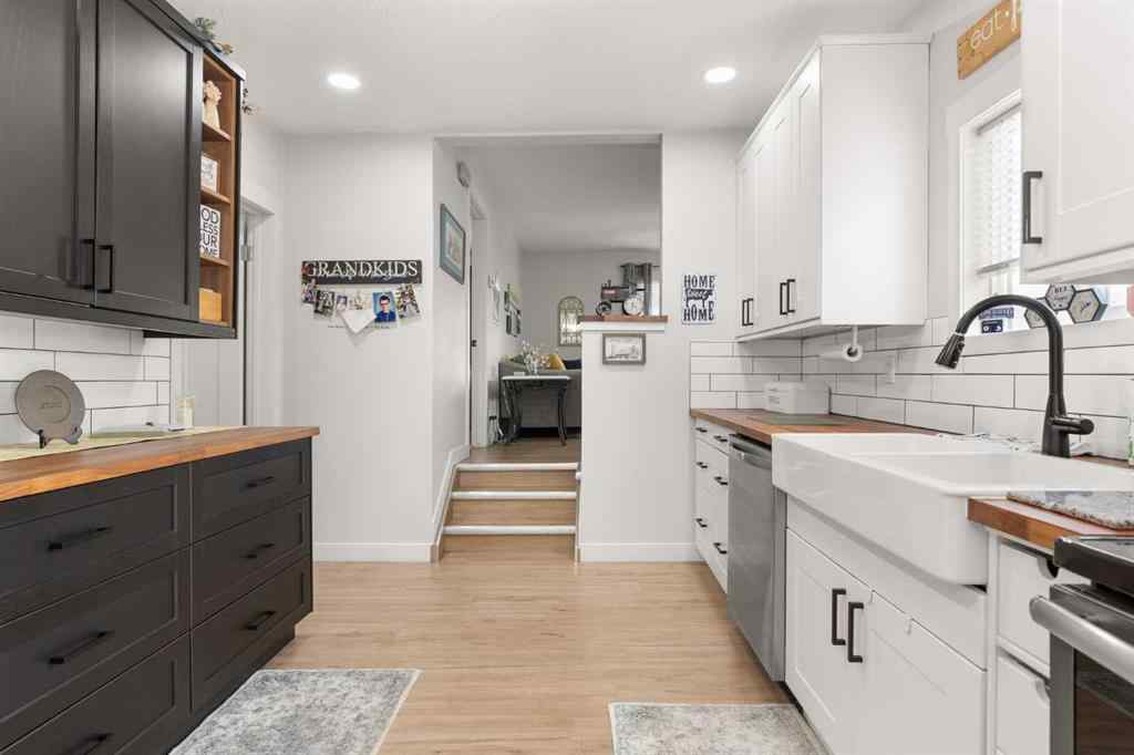 MLS® A2253264 - 516 5 Street SE in NONE Redcliff, Residential
